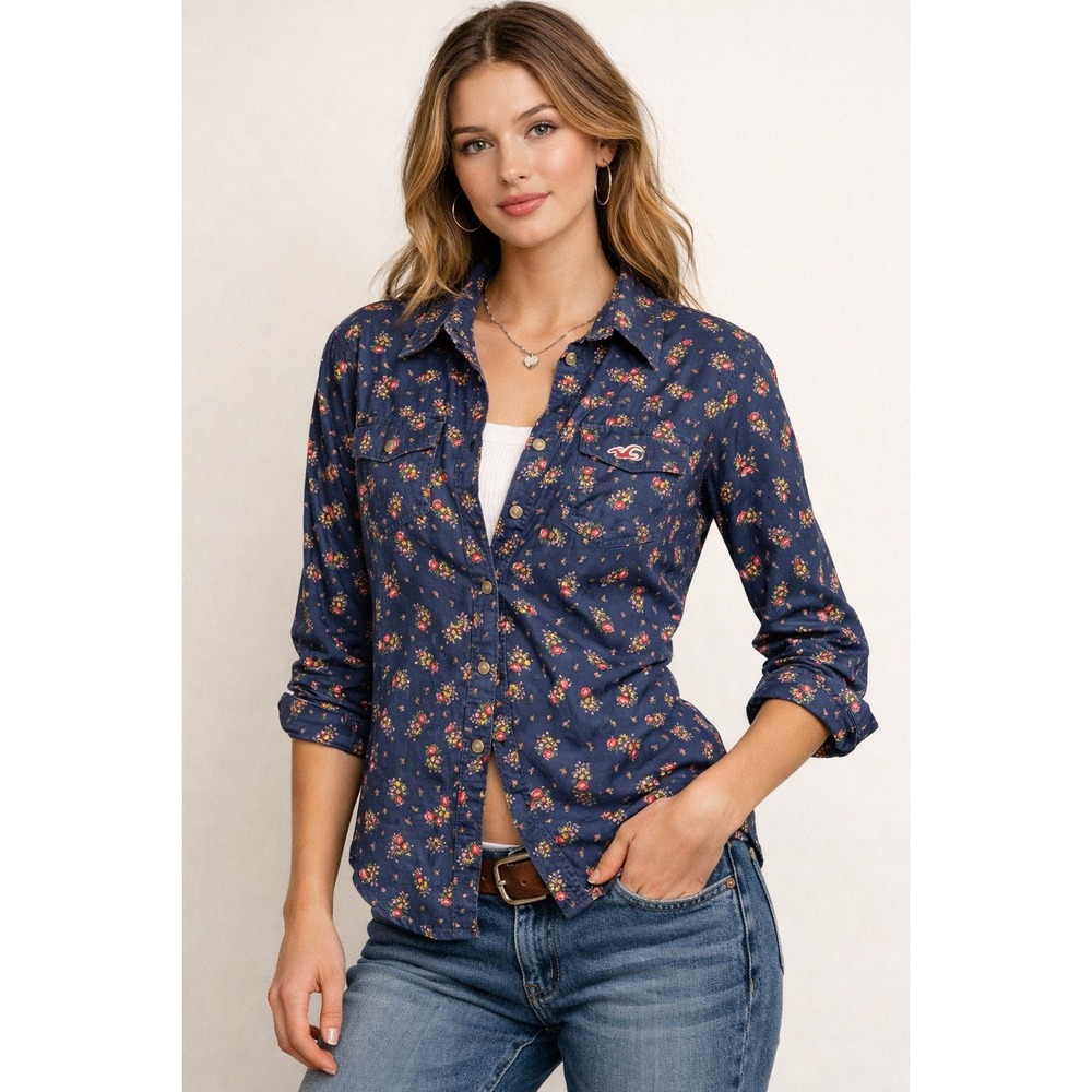 Y2K Hollister Women's Floral Button Down‎ Shirt Y2K Navy Rose Print Boho Preppy